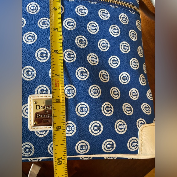 Dooney & Bourke Chicago Cubs MLB Large Crossbody NWT - Picture 14 of 15